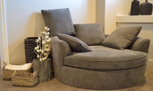 The Versatility of Cushions in Interior Design